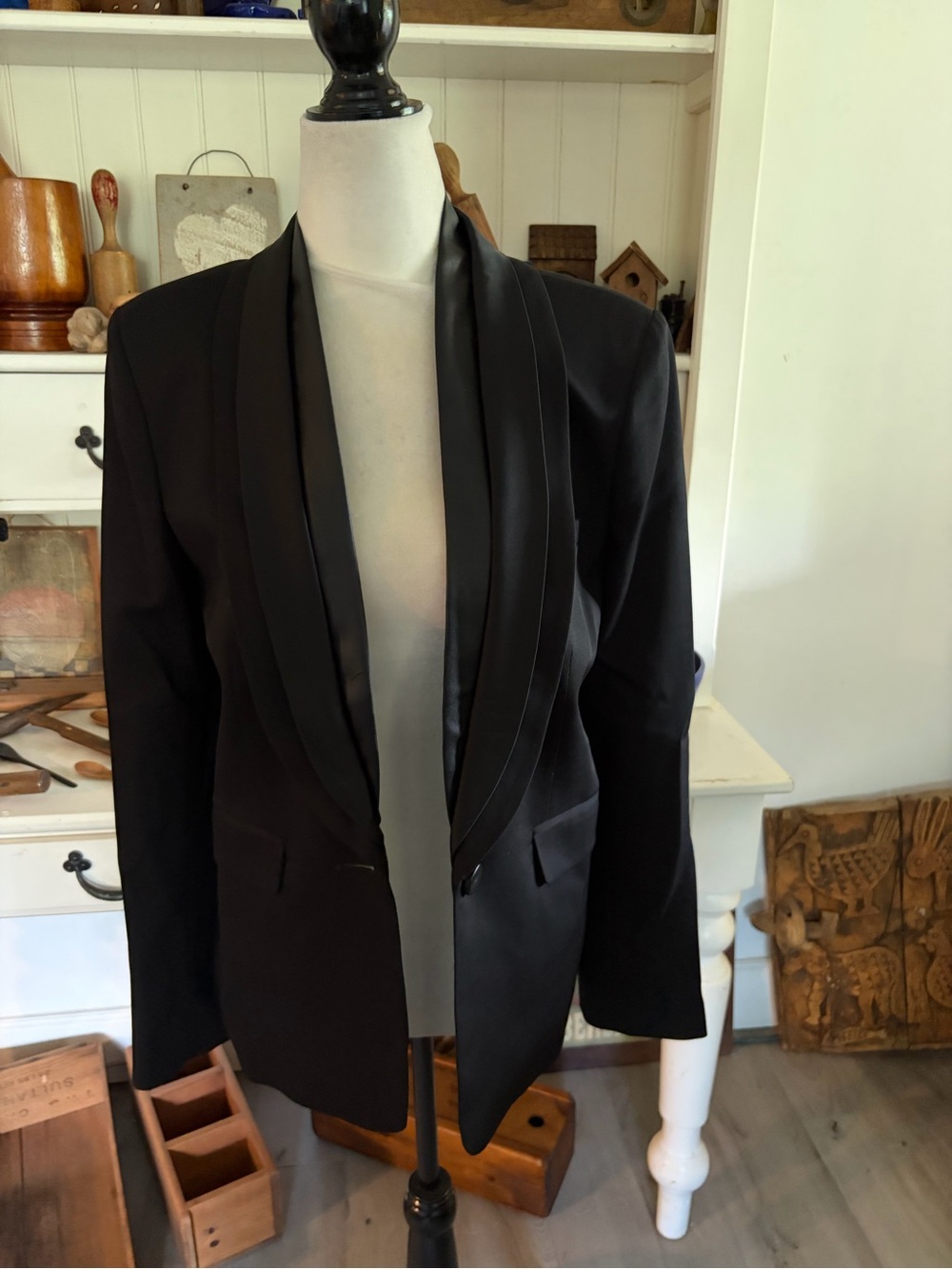 NWOT Pinko Women's Black Satin-Trim Blazer Jacket